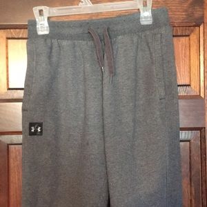 Under Armour men’s sweatpants.